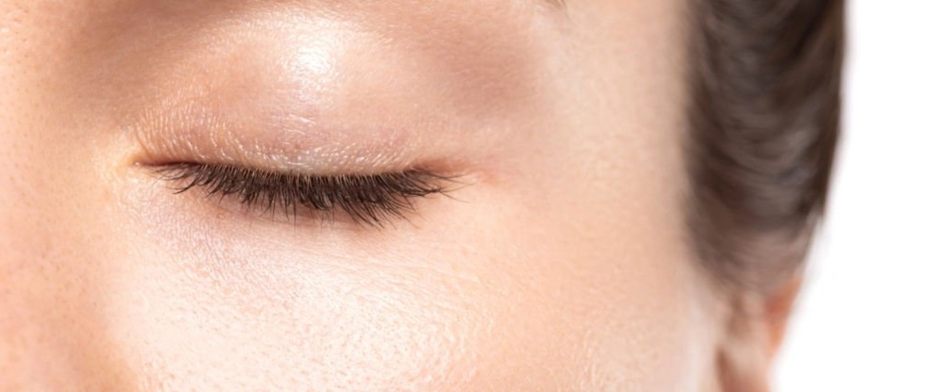 How Long Does It Take for Eyelashes to Grow Back After Removing Extensions?